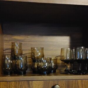 Set of Vintage Brown Glasses (12)